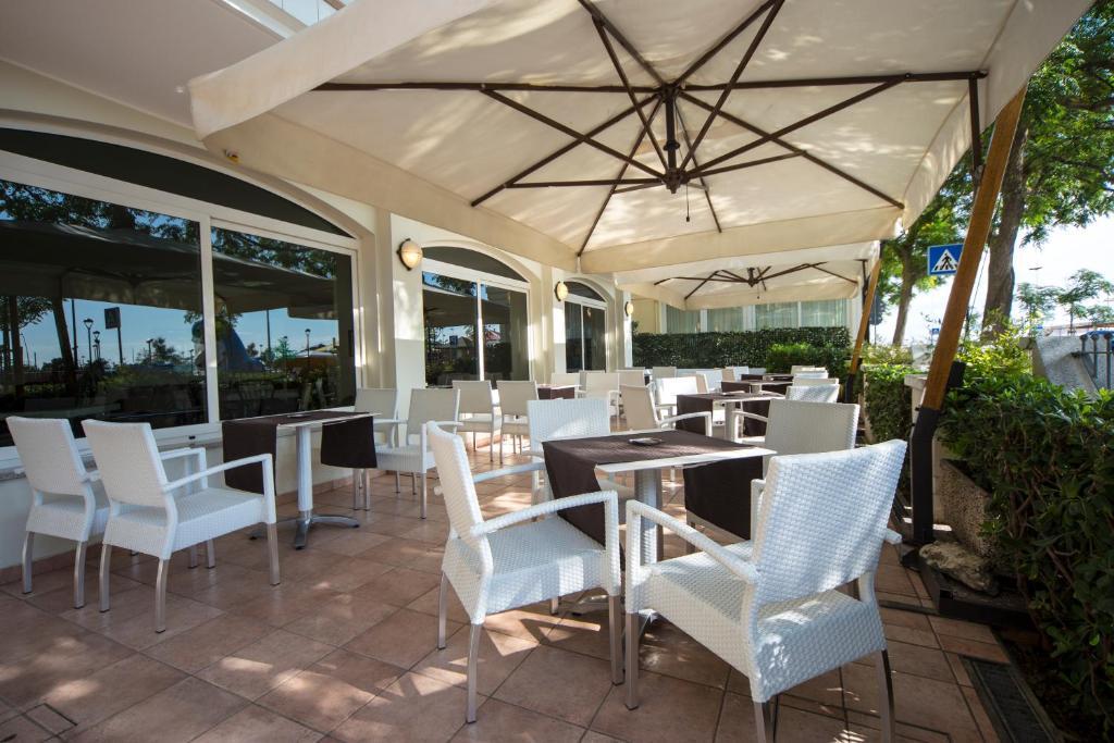 Hotel Astoria Misano Adriatico Exterior photo